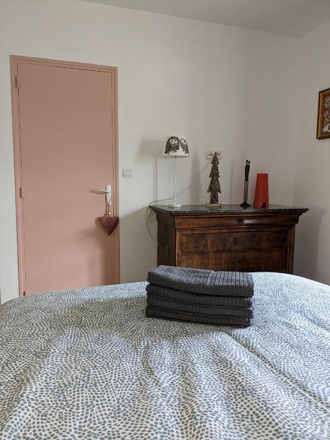 Au Chalet D'Illiers Combray, Grand Jardin Arbore Exterior foto