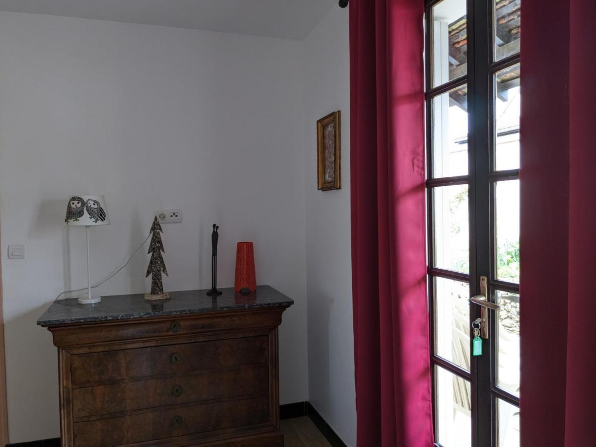 Au Chalet D'Illiers Combray, Grand Jardin Arbore Exterior foto